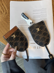 Celine's new multi-functional key pouch-6221  